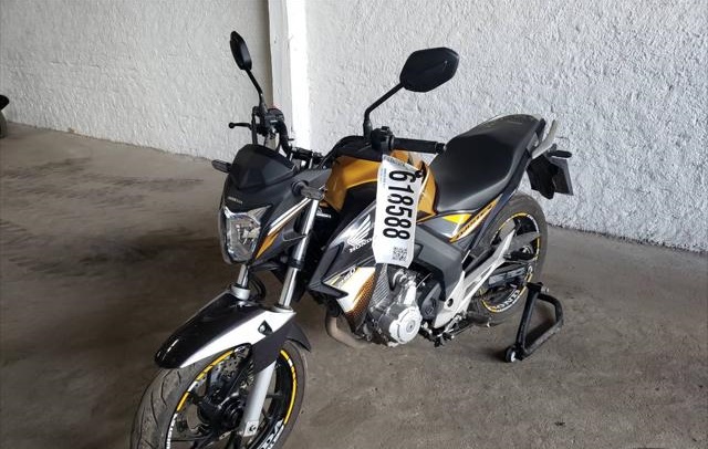 HONDA CB 250 F TWISTER CBS